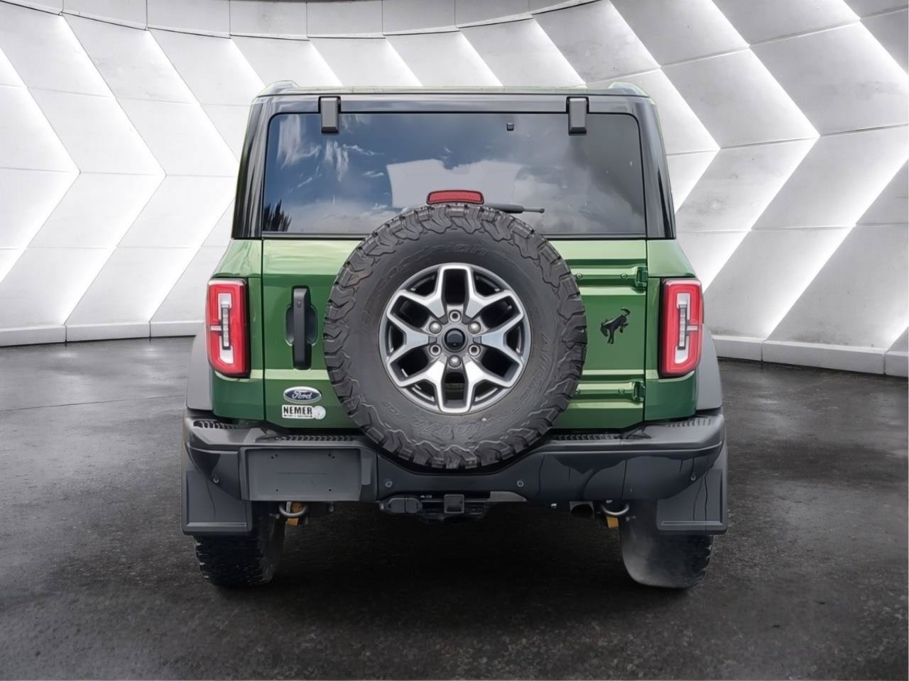 Used 2025 Ford Bronco Badlands AWD/4WD image 4