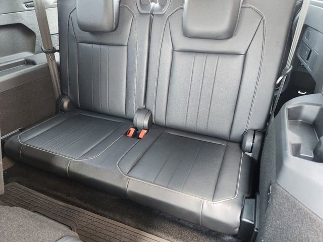 New 2024 Volkswagen Tiguan SE R-Line image 23