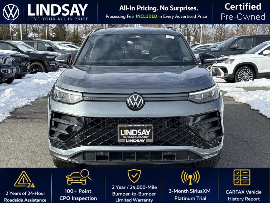 Certified 2025 Volkswagen Tiguan SE R-Line AWD/4WD image 8