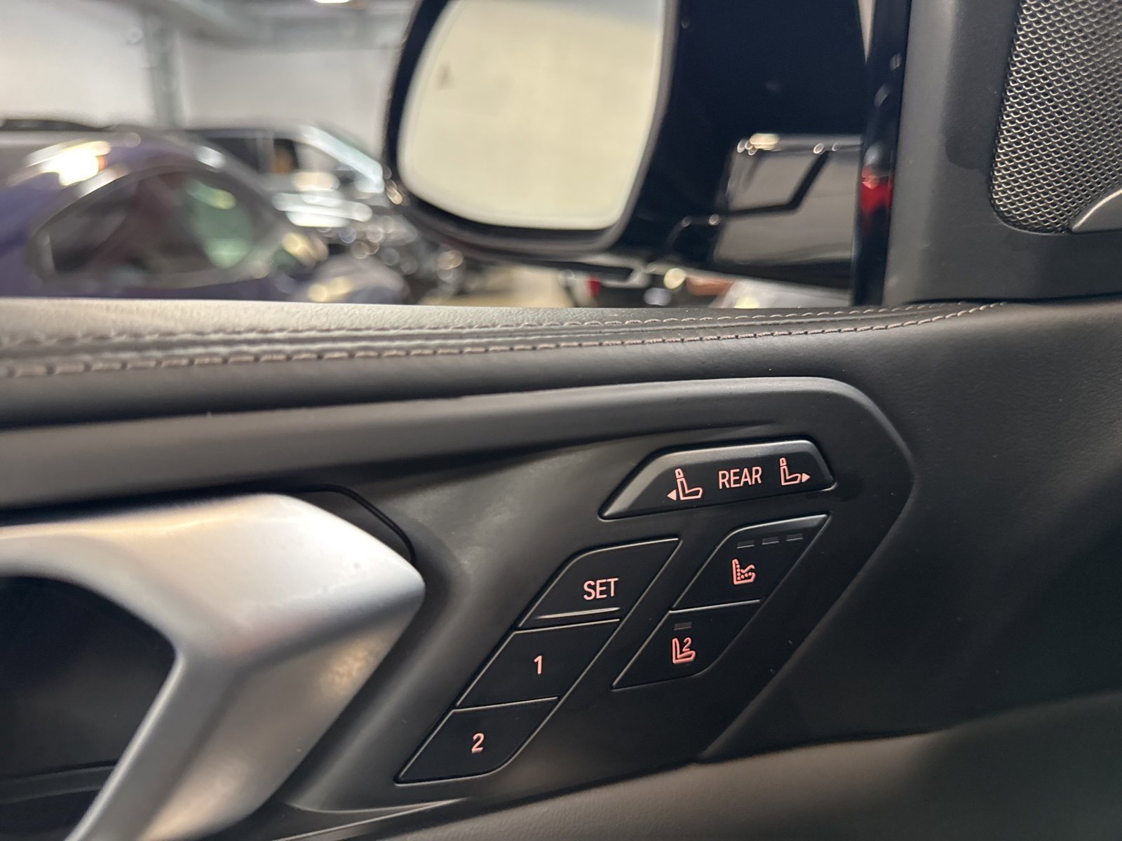 Used 2023 BMW X7 M60i w/ Executive Package image 17