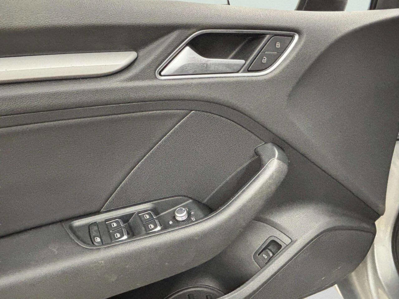 Used 2016 Audi A3 2.0T Premium image 11