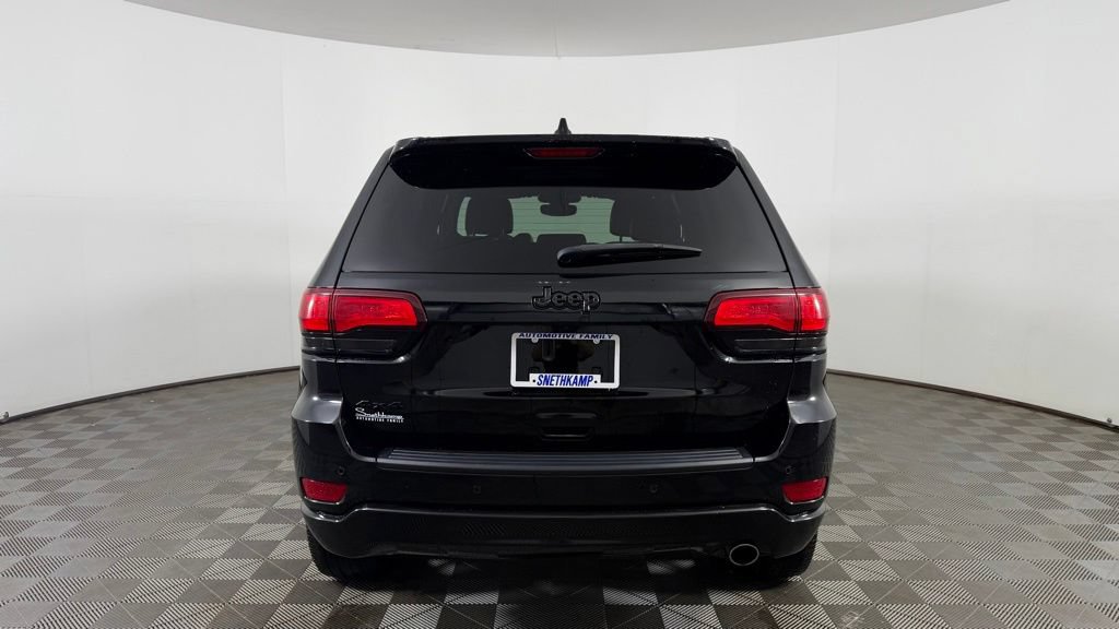 Used 2019 Jeep Grand Cherokee Altitude AWD/4WD image 8