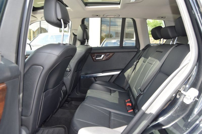 Used 2013 Mercedes-Benz GLK 350 4MATIC image 32