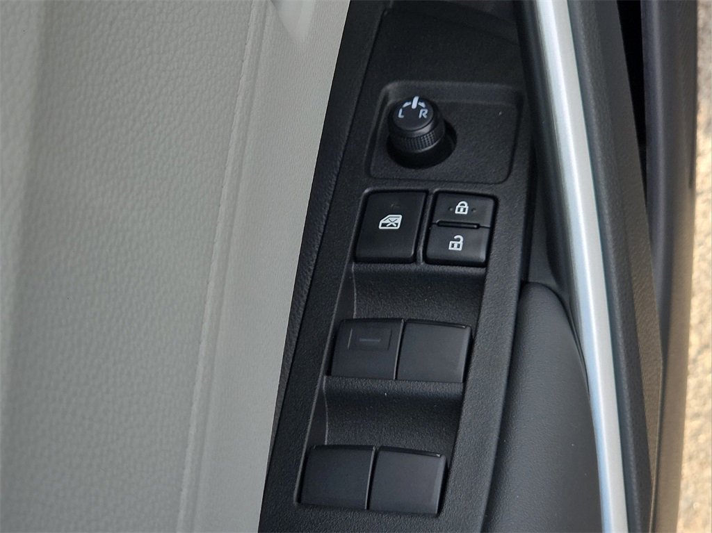 New 2026 Toyota Corolla Cross L image 18