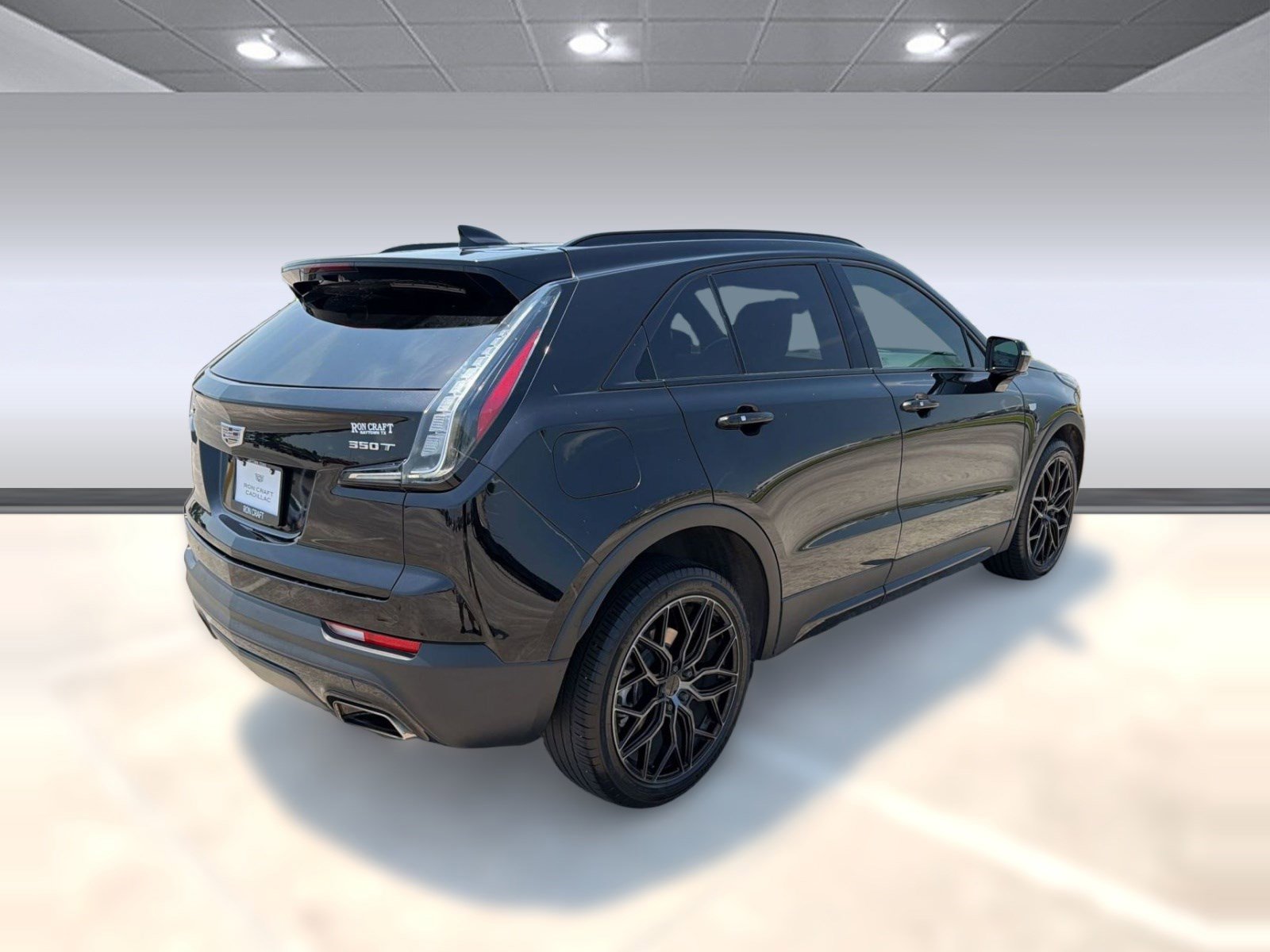 Used 2022 Cadillac XT4 Sport w/ Comfort Package FWD image 8