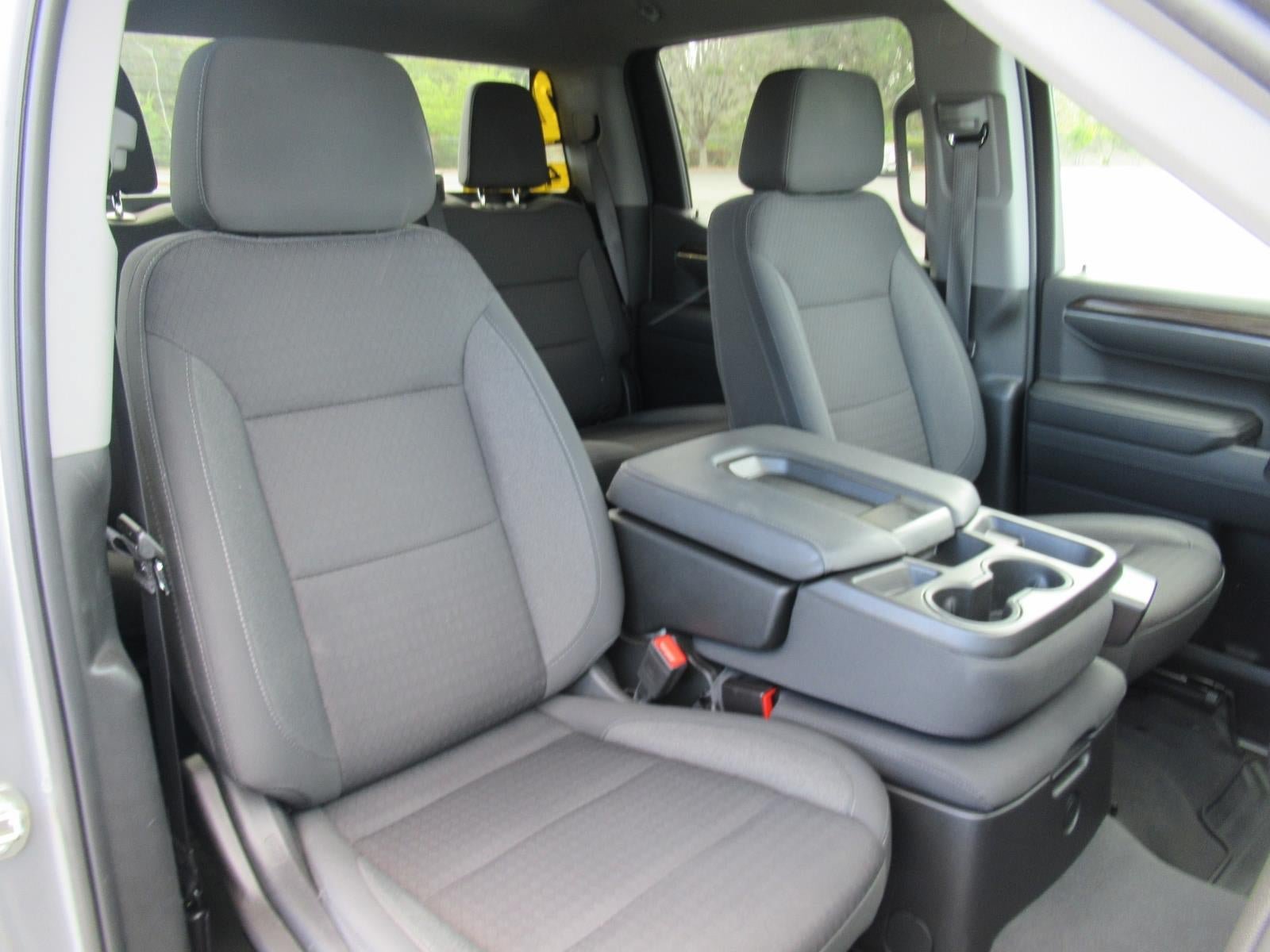 Used 2023 Chevrolet Silverado 1500 LT AWD/4WD image 9