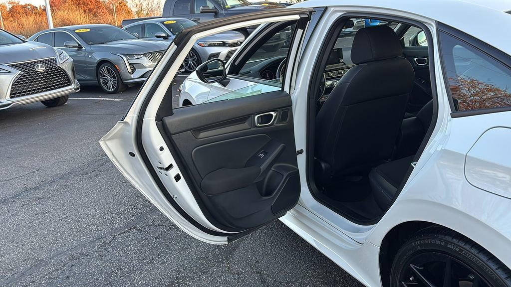 Used 2023 Honda Civic Sport image 28