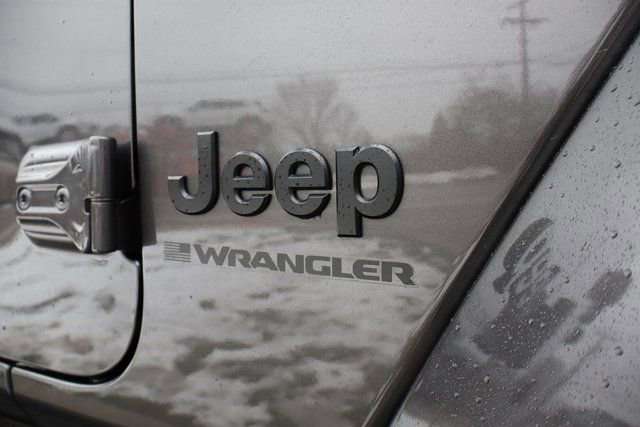 New 2026 Jeep Wrangler Unlimited Sahara AWD/4WD image 2