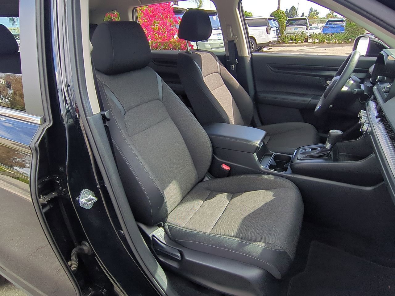 Used 2025 Honda CR-V LX image 26