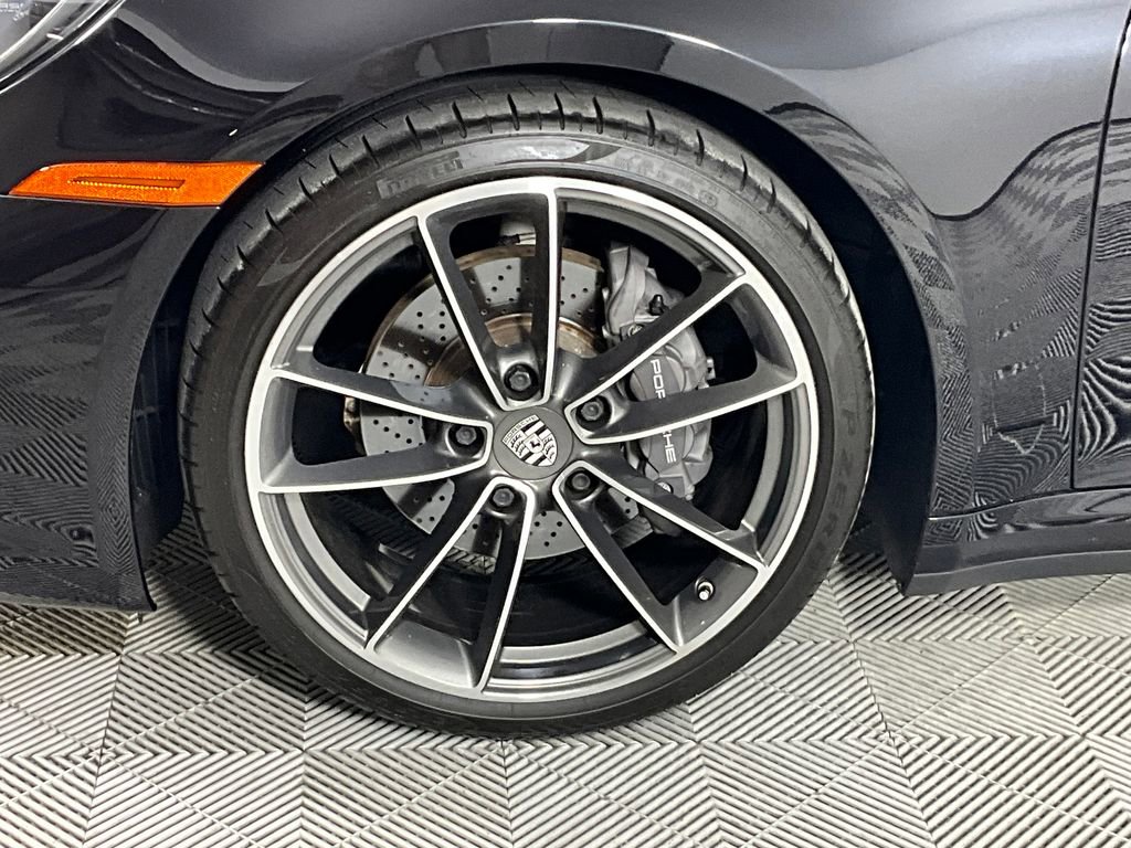 Used 2021 Porsche 911 Carrera RWD image 19