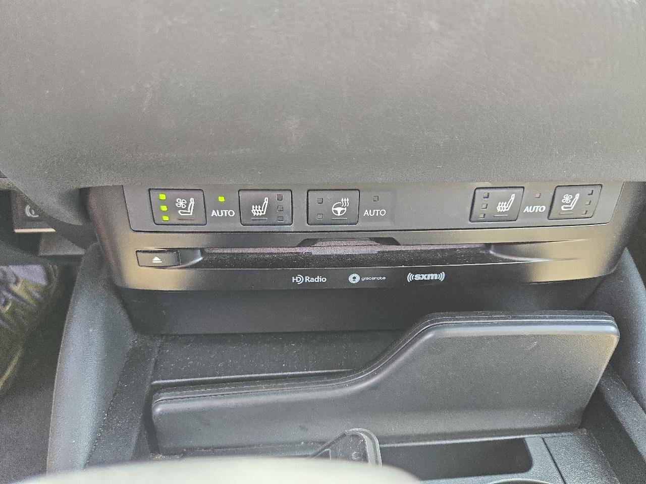Used 2020 Lexus ES 350 w/ Premium Package FWD image 31