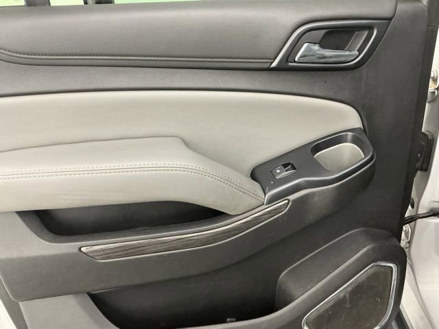 Used 2019 Chevrolet Suburban LT AWD/4WD image 9