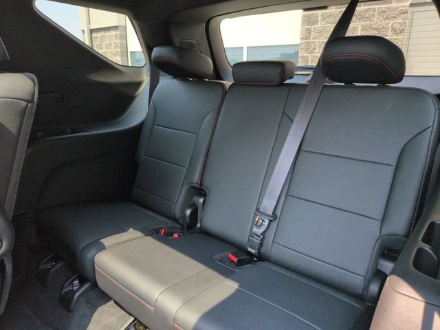 Used 2025 Chevrolet Traverse Z71 w/ Enhanced Driving Package AWD/4WD image 27
