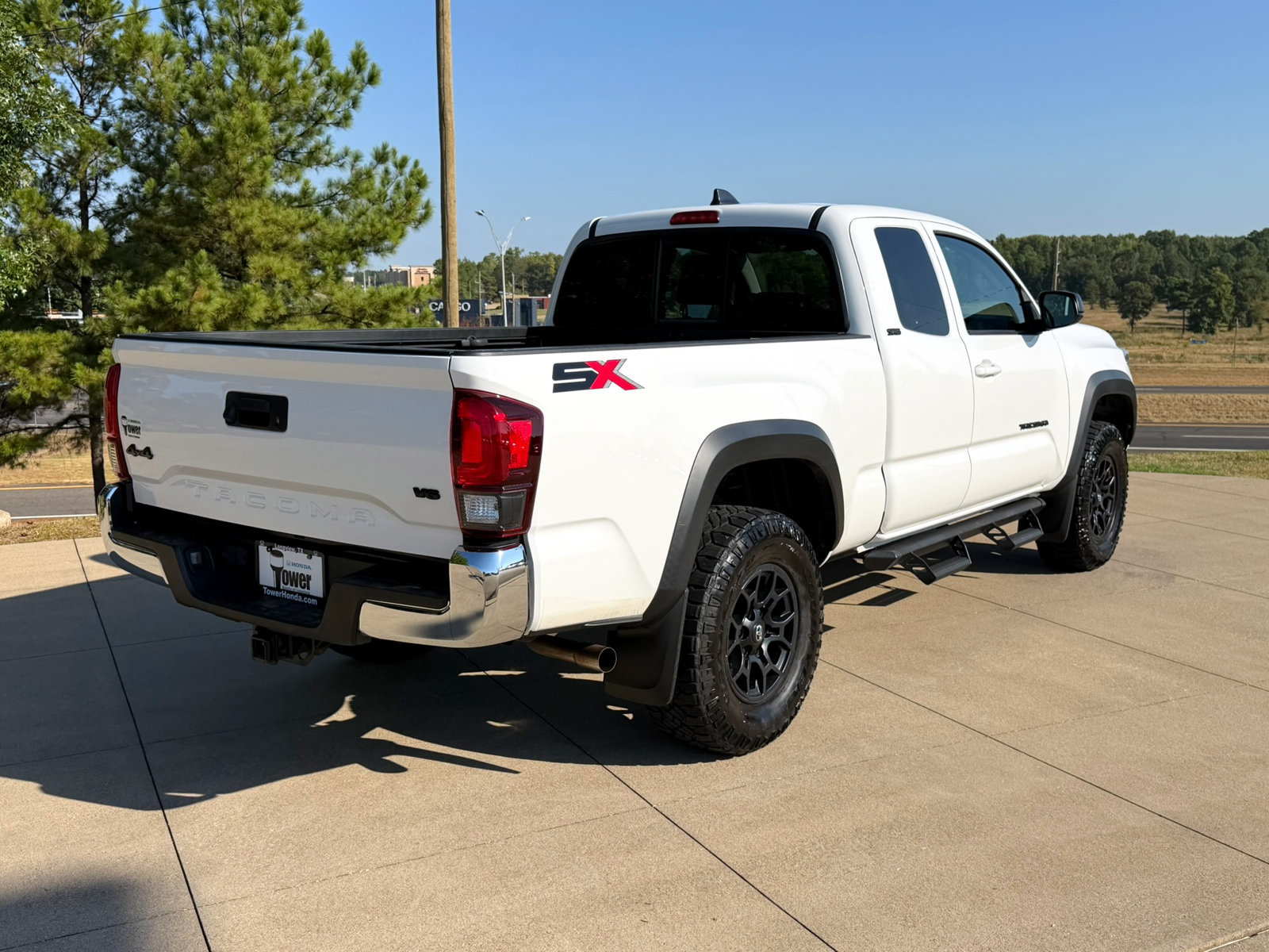 Used 2023 Toyota Tacoma SR5 w/ SX Package AWD/4WD image 6