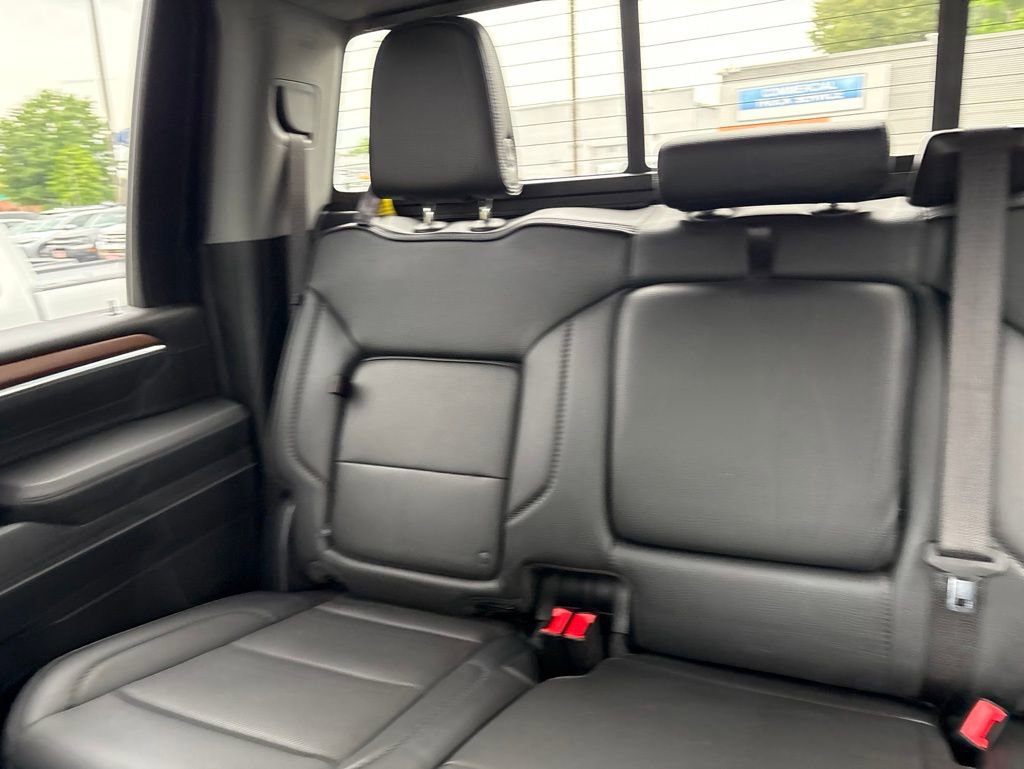 Used 2025 GMC Sierra 2500 Denali w/ Denali Reserve Package AWD/4WD image 12