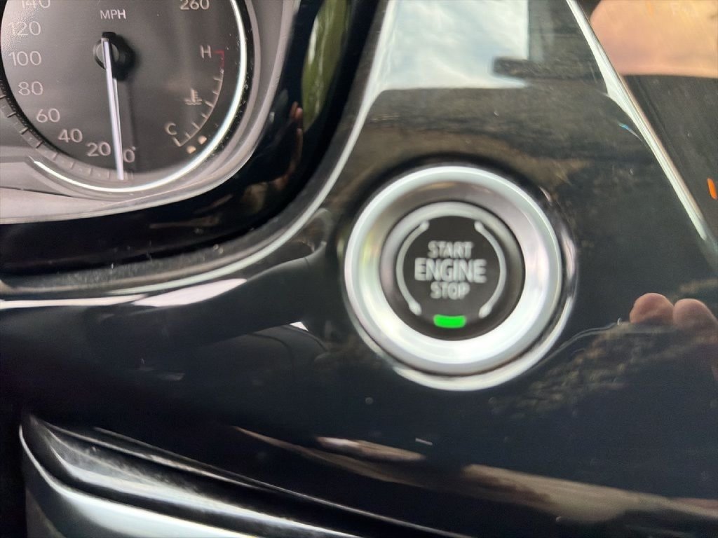Used 2022 Cadillac XT6 Premium Luxury AWD/4WD image 25