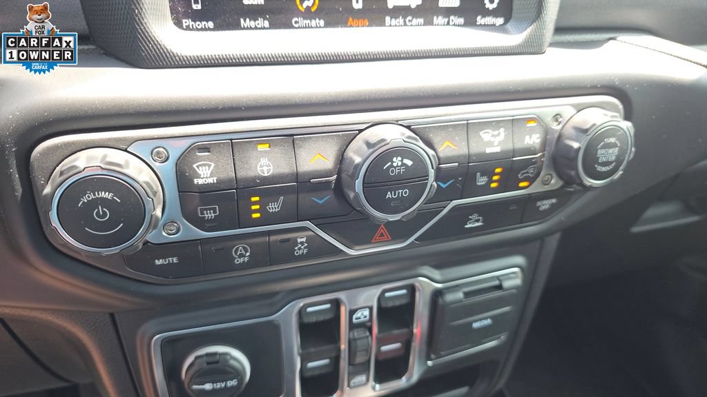 Used 2023 Jeep Gladiator Mojave w/ Cold Weather Group AWD/4WD image 33