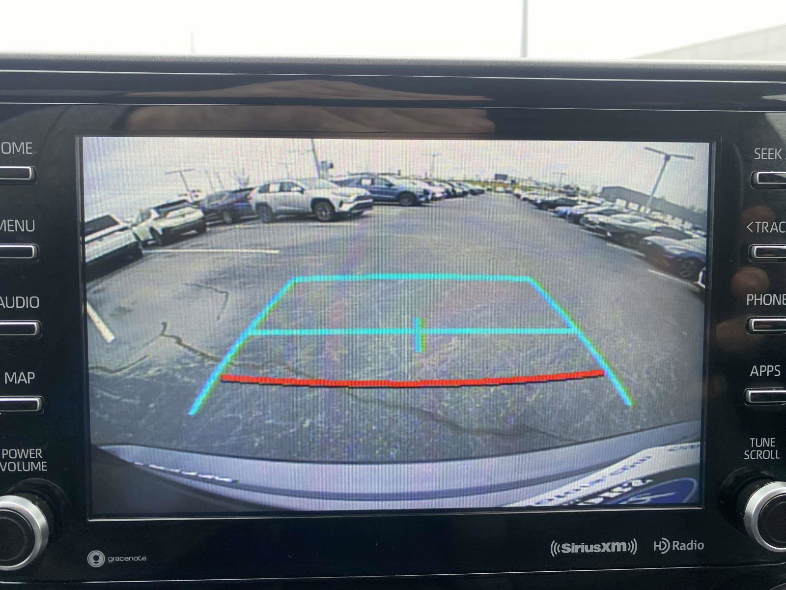 Used 2022 Toyota Highlander LE image 26