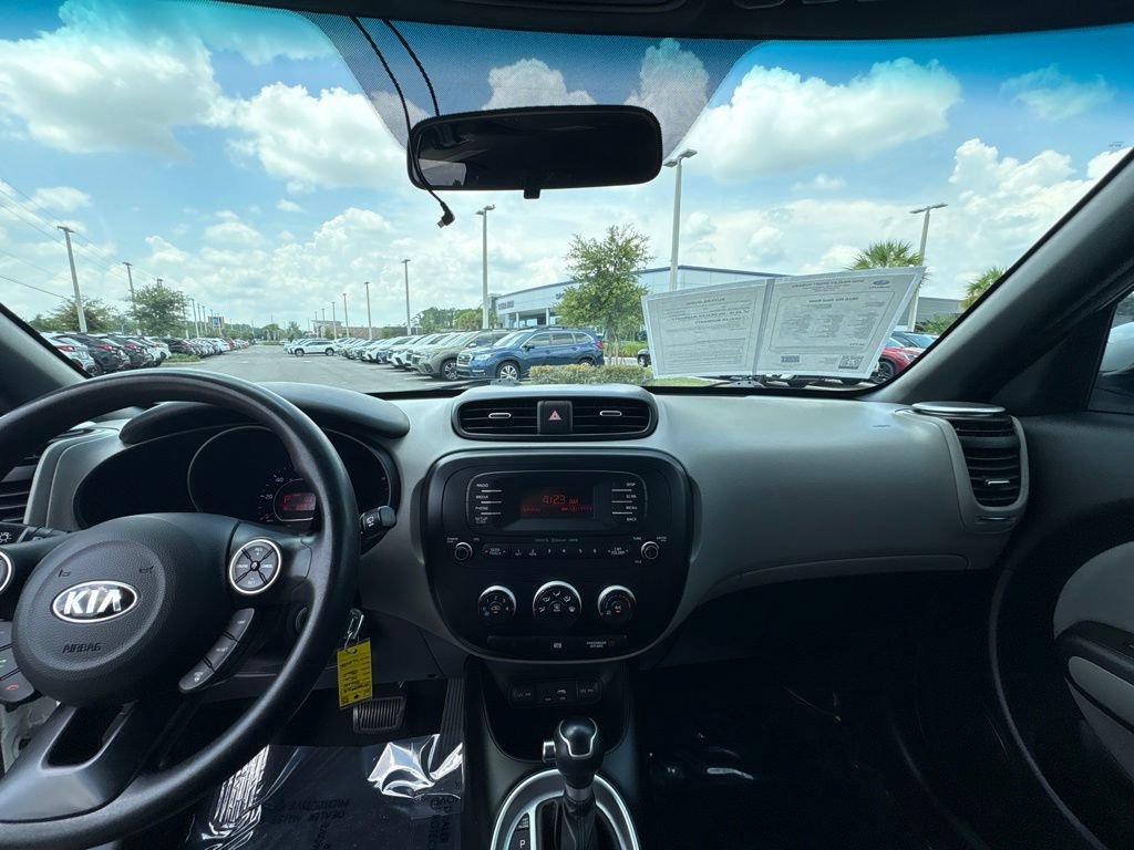 Used 2016 Kia Soul FWD image 29