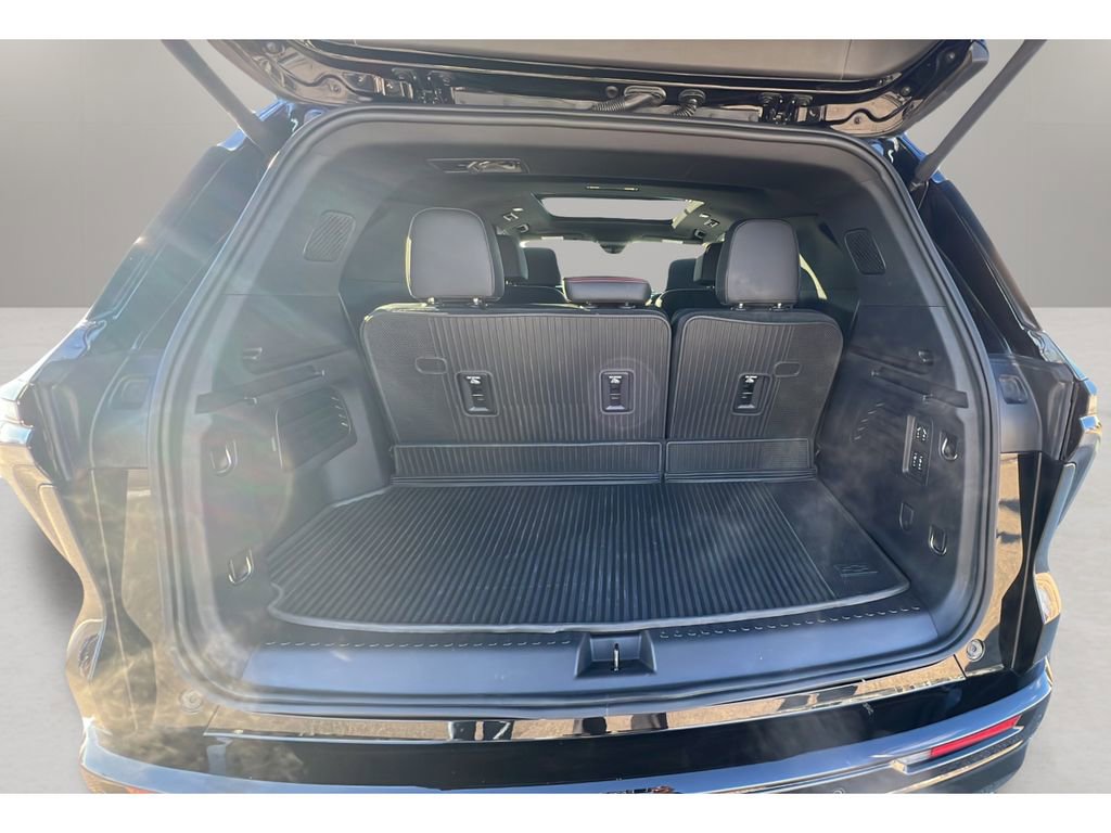 Certified 2024 Chevrolet Traverse RS w/ LPO, Floor Liner Package image 30