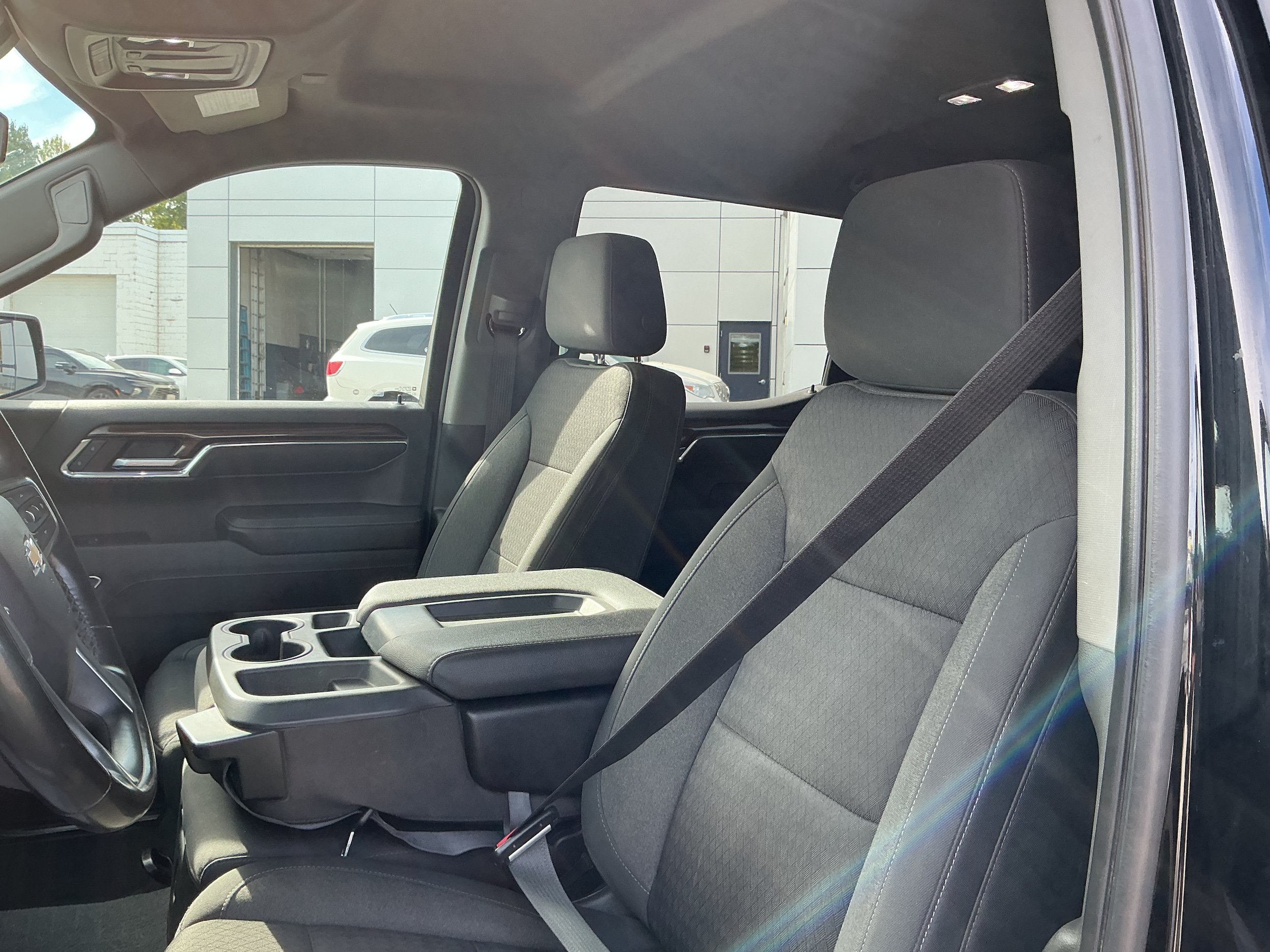 Certified 2023 Chevrolet Silverado 1500 LT AWD/4WD image 8