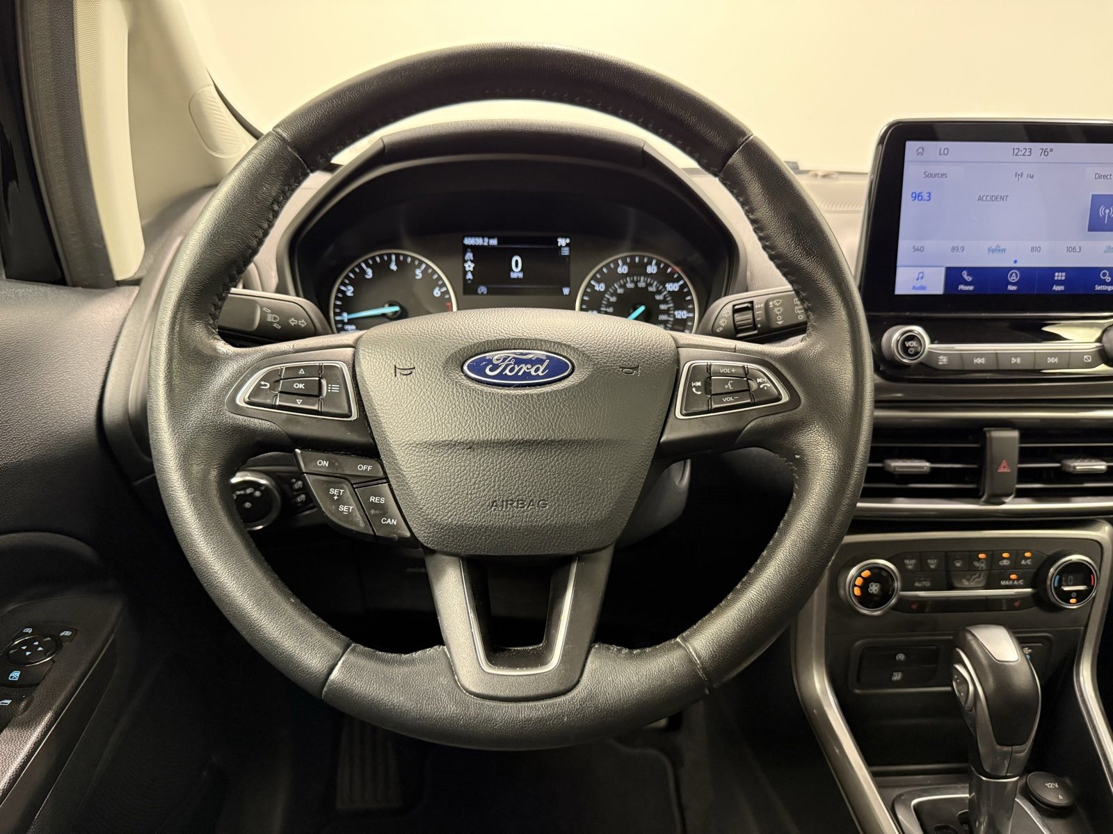 Used 2020 Ford EcoSport SE w/ SE Convenience Package image 23