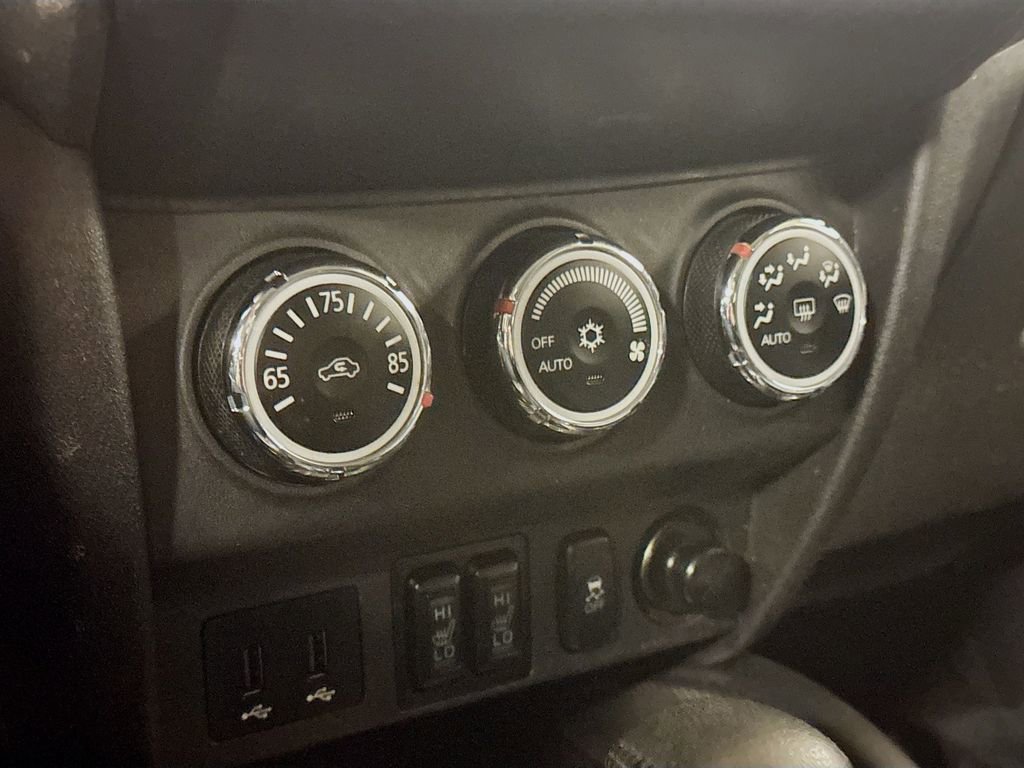 Used 2018 Mitsubishi Outlander Sport SE image 18