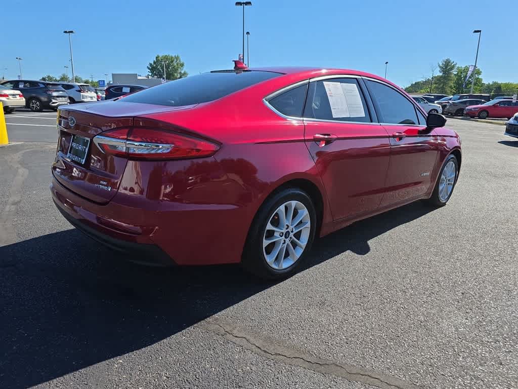 Used 2019 Ford Fusion SE FWD image 9
