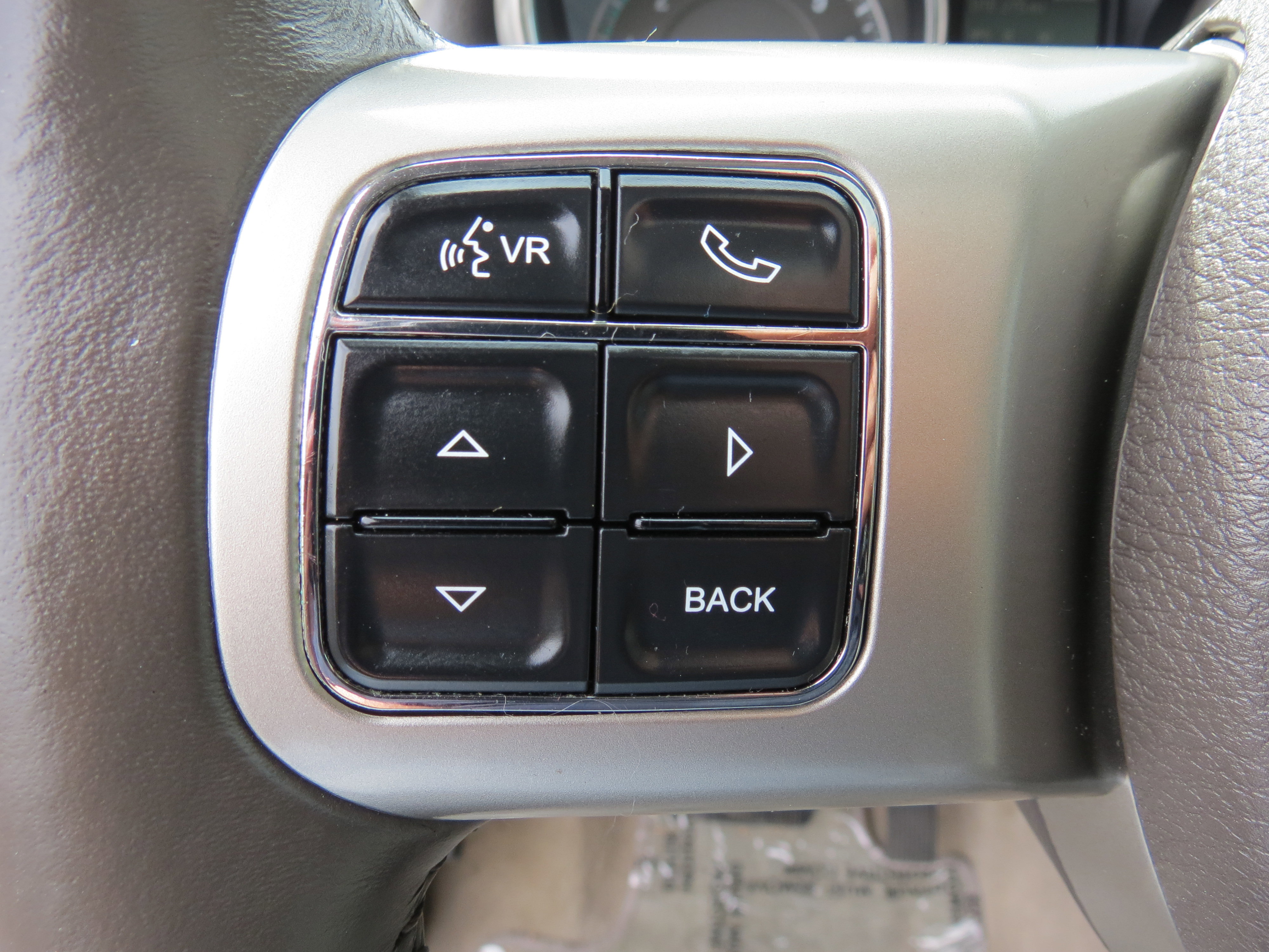 Used 2012 Jeep Grand Cherokee Laredo RWD image 14
