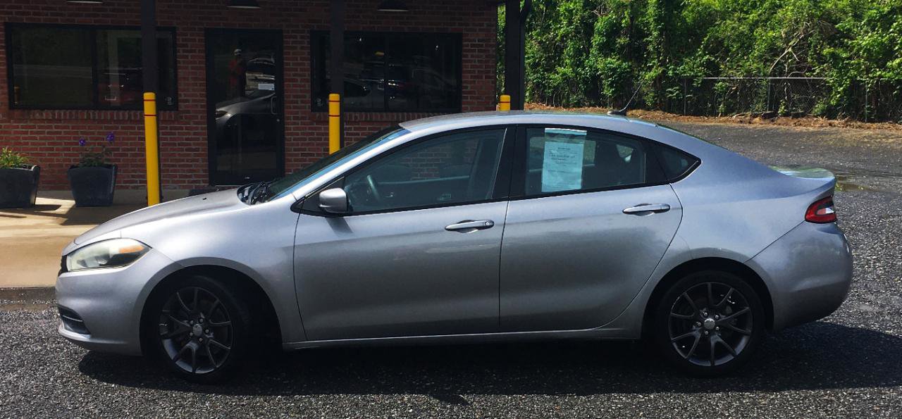 Used 2016 Dodge Dart SE w/ Convenience Group FWD image 2