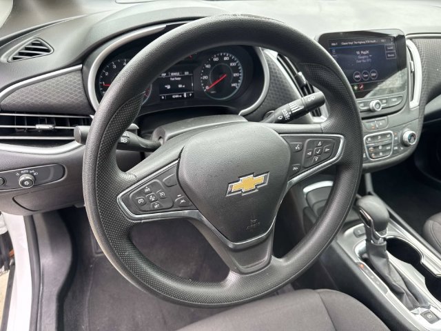 Used 2024 Chevrolet Malibu LT FWD image 22