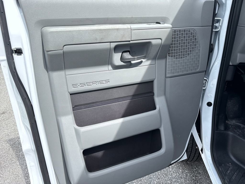 New 2026 Ford E-350 and Econoline 350 Super Duty w/ Power Equipment Group RWD image 17
