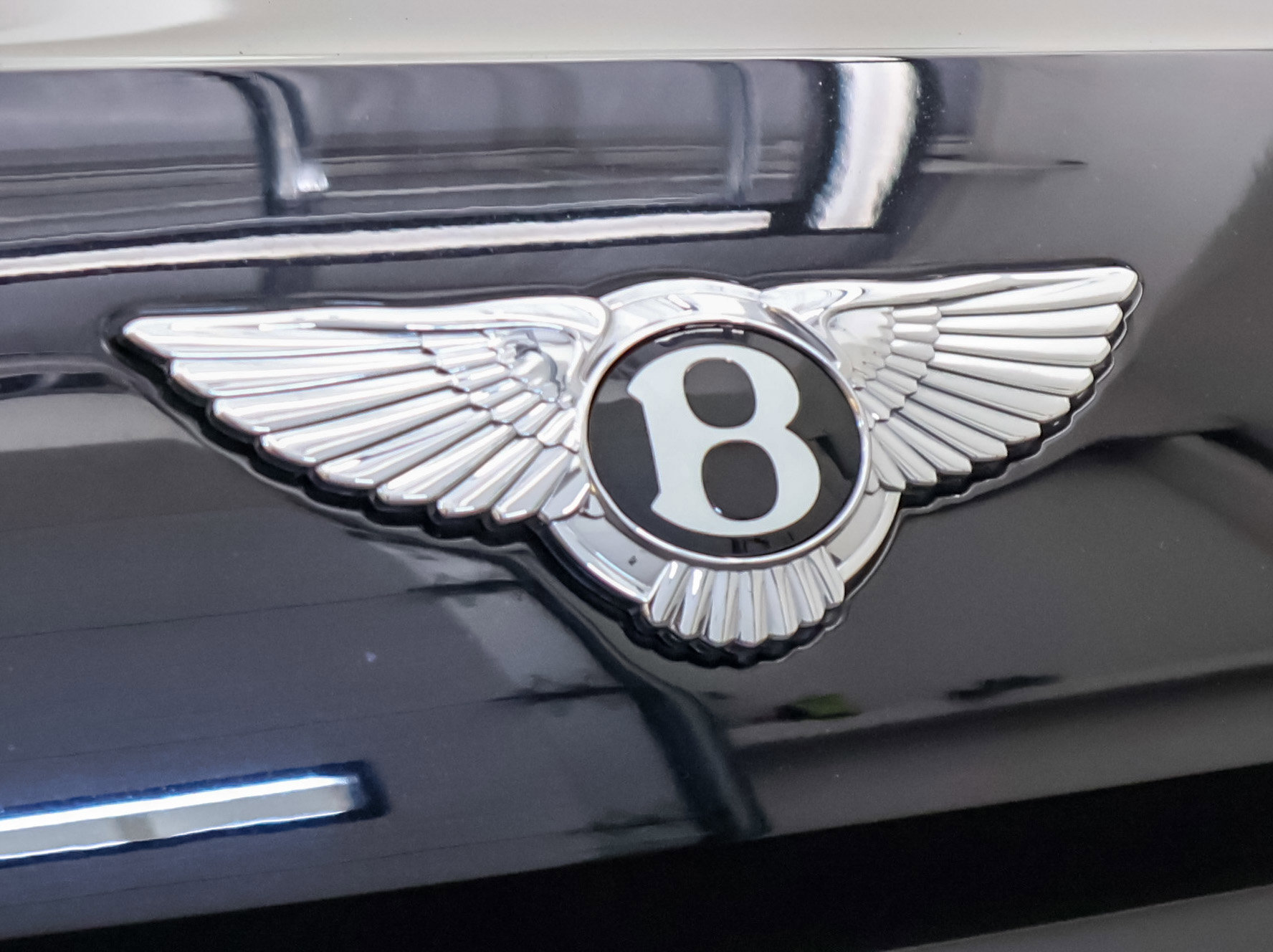 Used 2022 Bentley Flying Spur V8 image 49