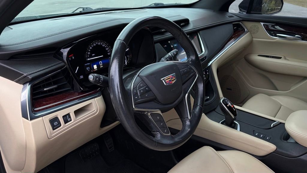 Used 2018 Cadillac XT5 Premium Luxury image 15