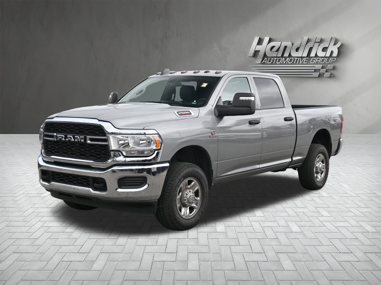 Used 2024 RAM 2500 Tradesman w/ Chrome Appearance Group AWD/4WD image 5
