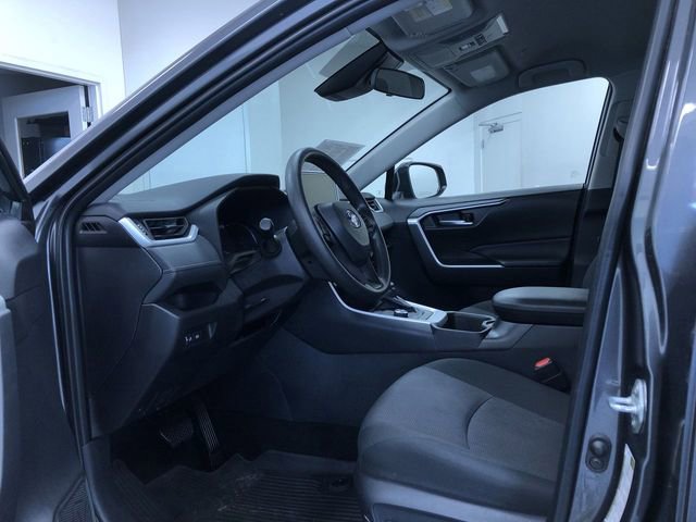 Used 2025 Toyota RAV4 XLE image 11
