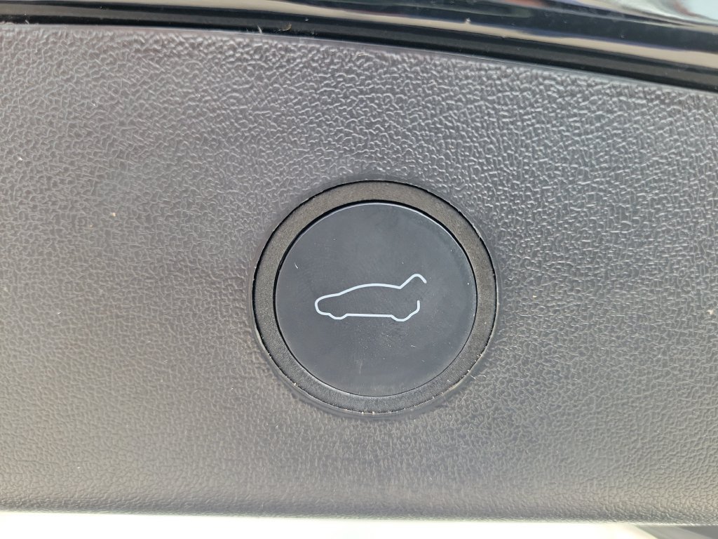 Used 2022 Tesla Model 3 RWD image 7