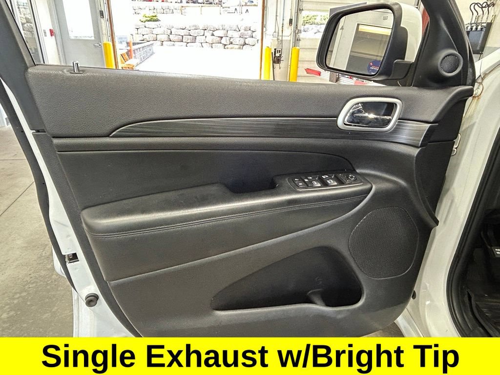 Used 2019 Jeep Grand Cherokee Altitude AWD/4WD image 22