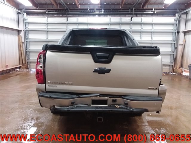 Used 2007 Chevrolet Avalanche LT AWD/4WD image 8