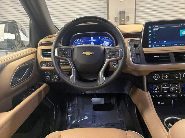 Used 2023 Chevrolet Tahoe Premier w/ Advanced Technology Package AWD/4WD image 13
