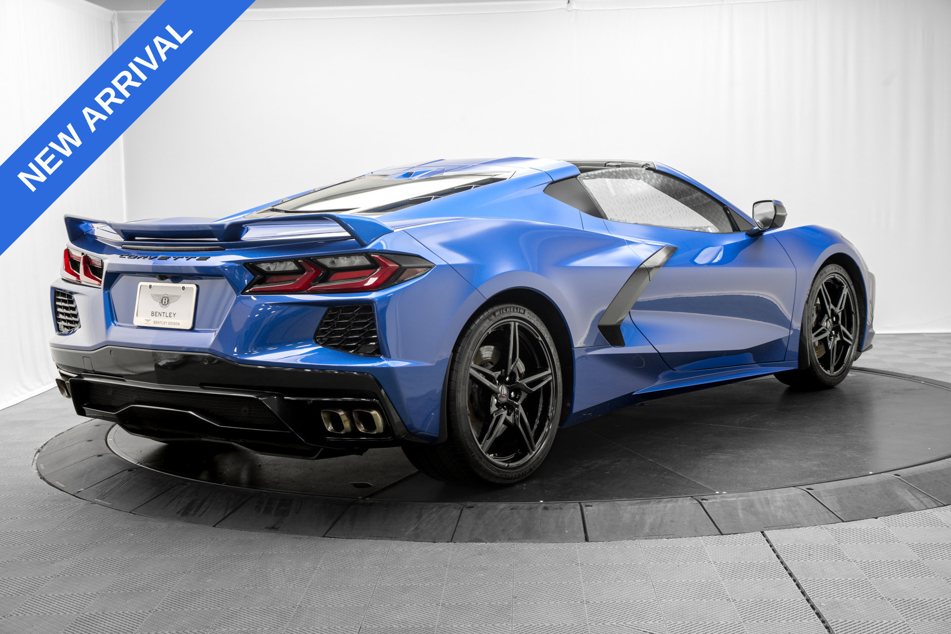 Used 2020 Chevrolet Corvette Stingray Preferred Cpe w/ 2LT Preferred Equipment Group RWD image 7