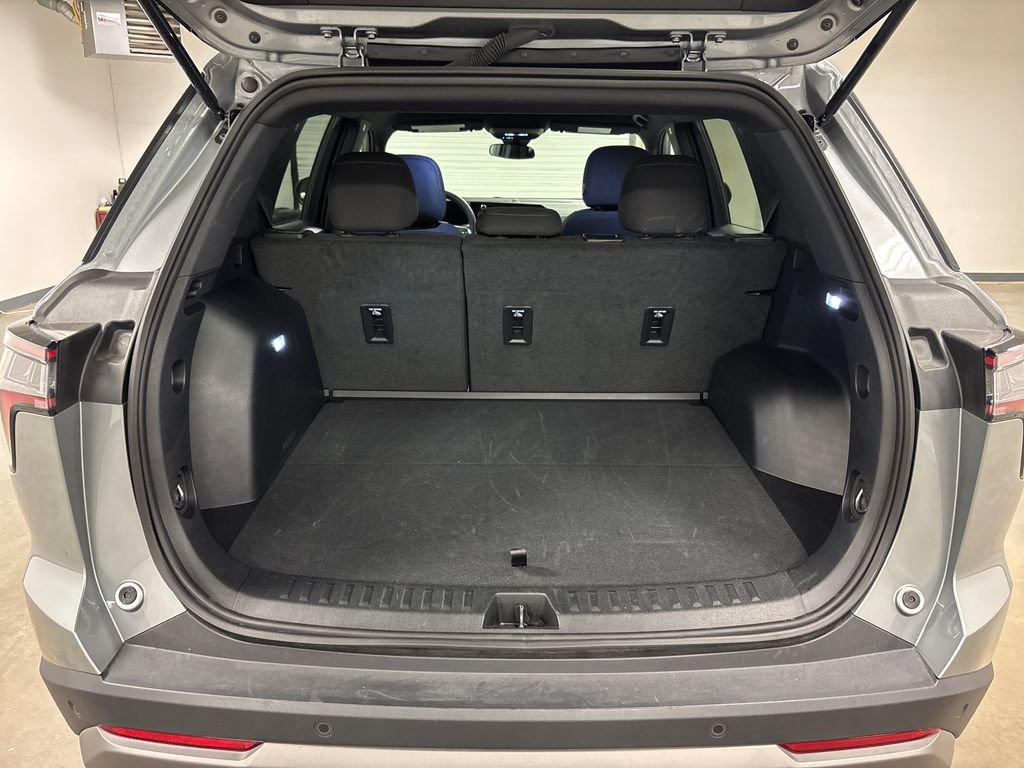 Used 2026 Chevrolet Equinox LT FWD image 18