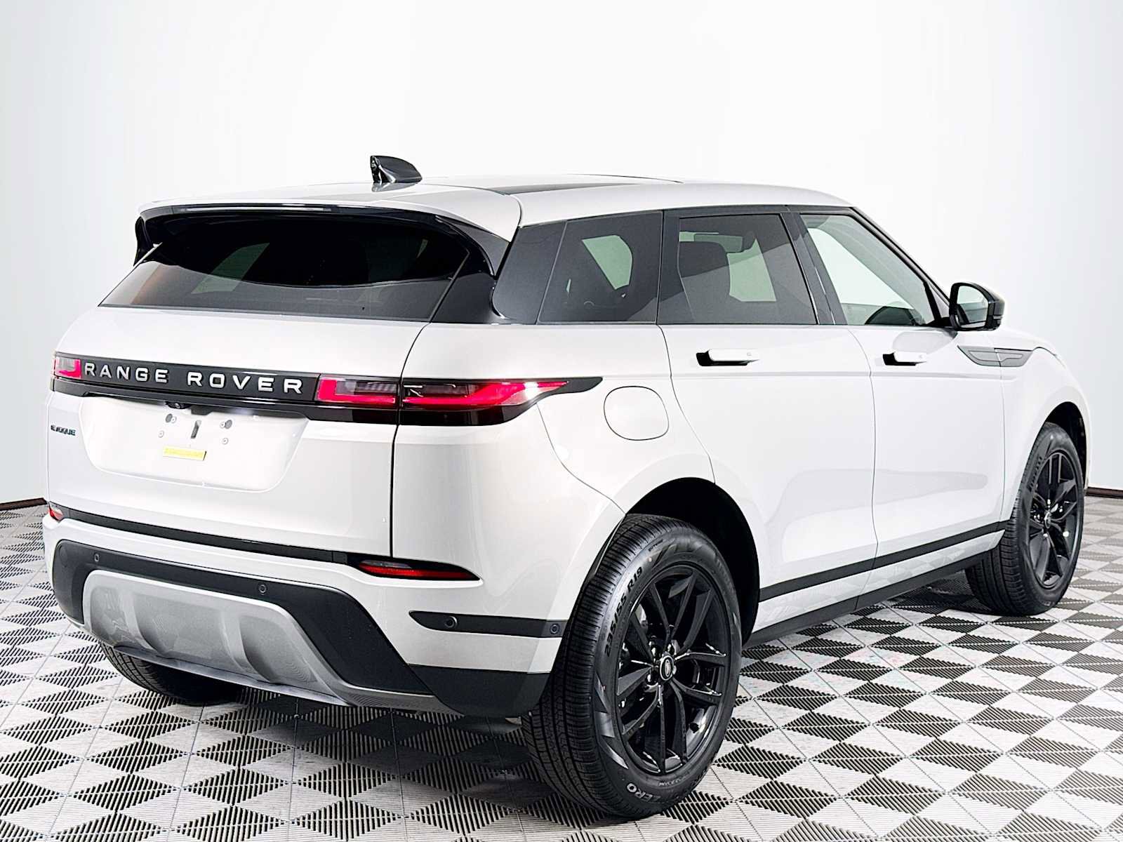 New 2026 Land Rover Range Rover Evoque S image 5