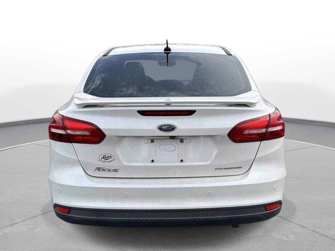 Used 2017 Ford Focus Titanium image 7