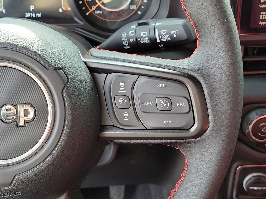 Used 2024 Jeep Wrangler Unlimited Rubicon w/ XTREMEE 35" Tire Package image 26