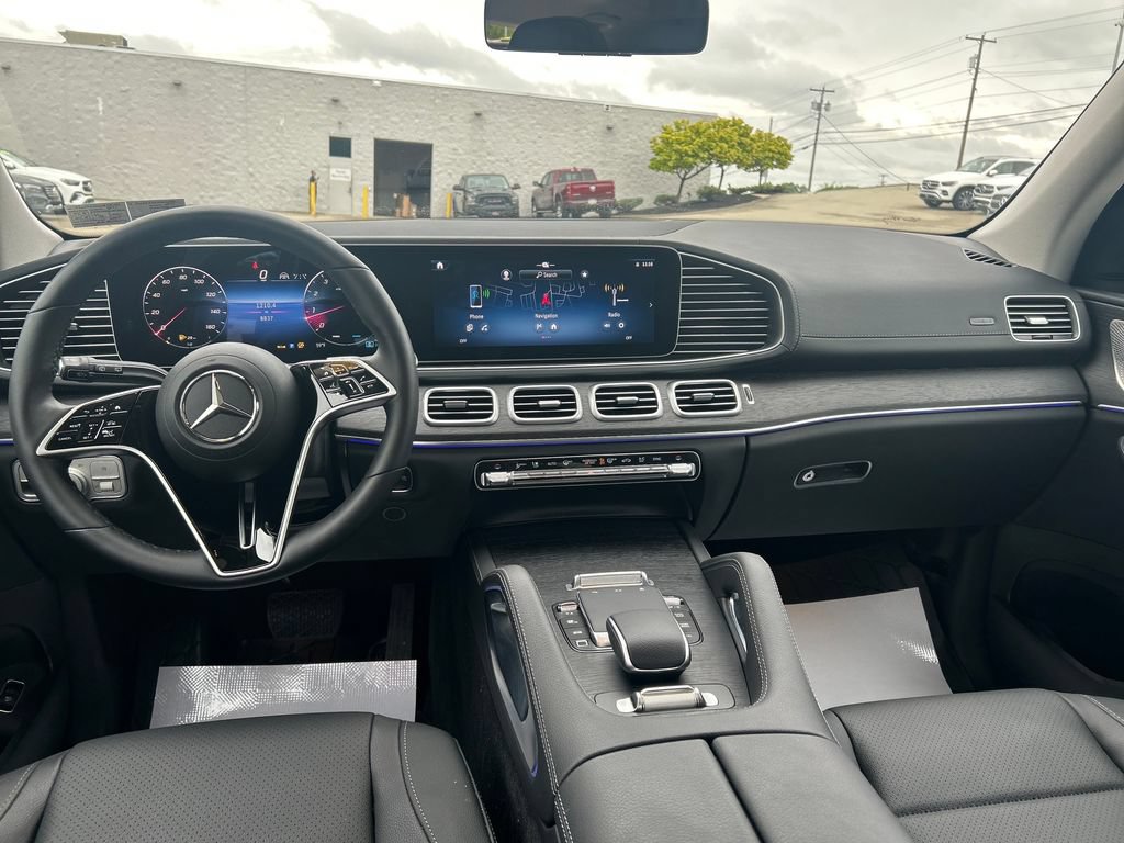 Used 2026 Mercedes-Benz GLS 450 4MATIC image 12