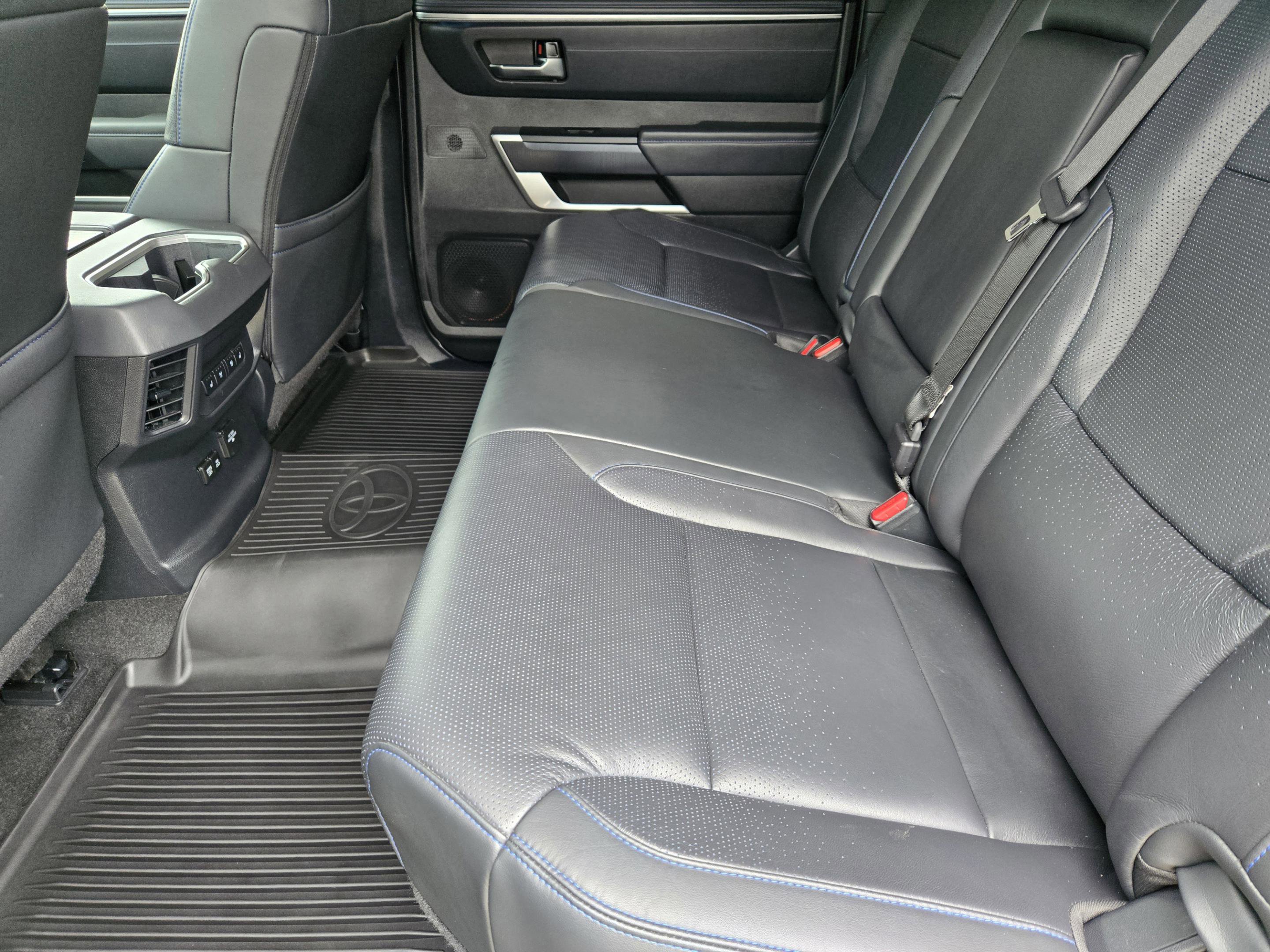 Used 2023 Toyota Tundra Platinum AWD/4WD image 29