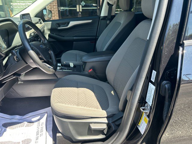 Used 2022 Ford Escape SE w/ Cold Weather Package AWD/4WD image 10