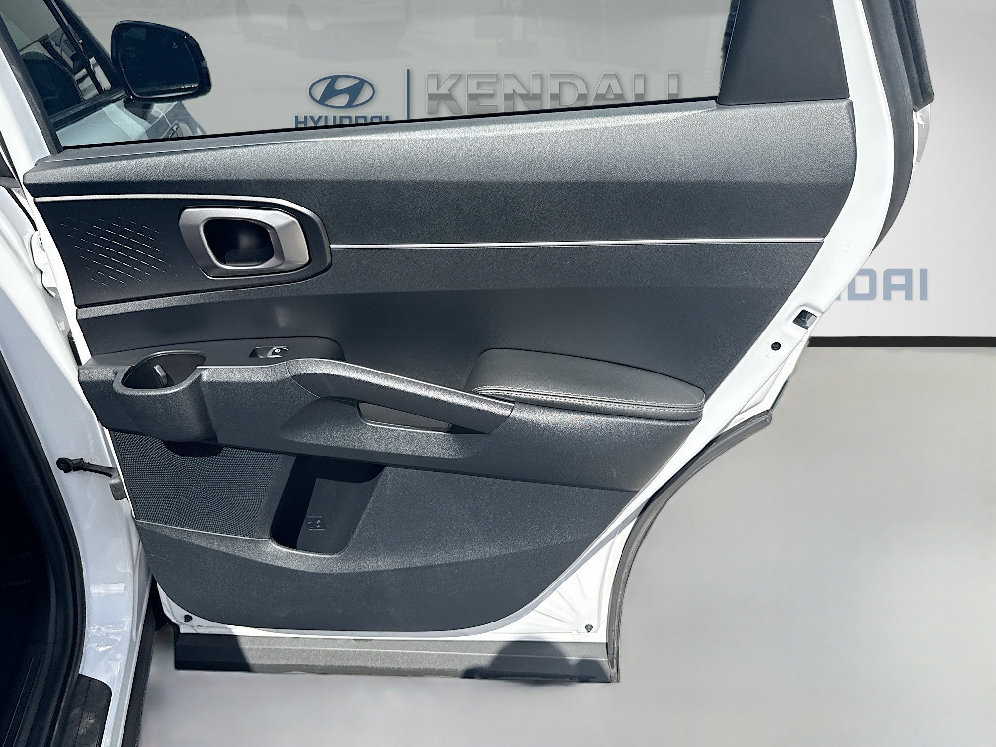 Used 2023 Kia Sorento S image 29