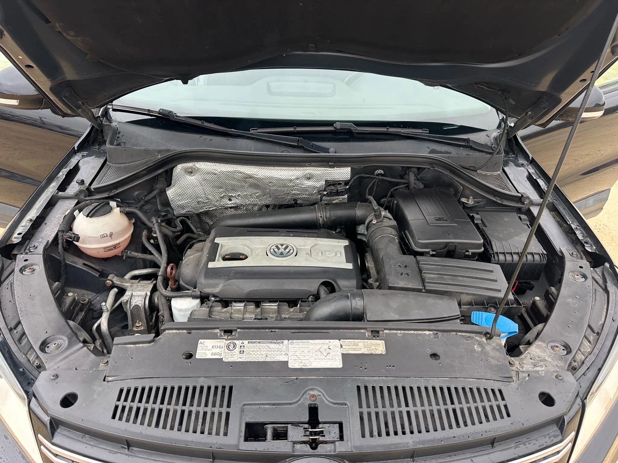 Used 2013 Volkswagen Tiguan S image 9